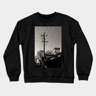 In Beijing's alleyway-under the wire Crewneck Sweatshirt